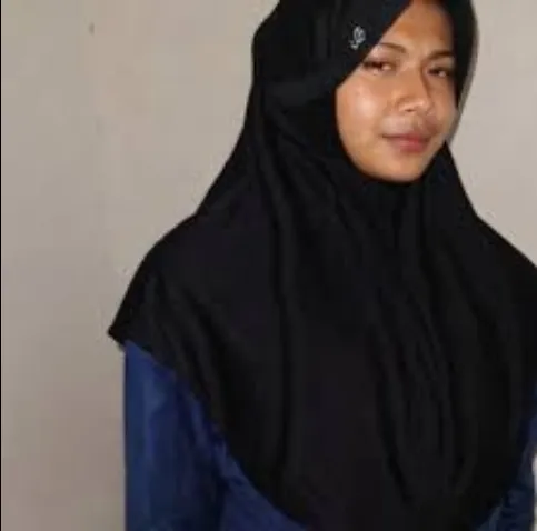 Indo Viral Smp dan Sma Surtini Hijab Hitam Begitu Polos Saat di Tawari Piscok Begitu Liar dan Bringas