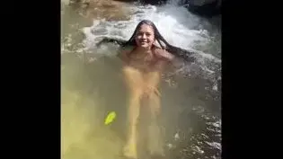 Abg Viral Iclik di Sungai Sepanjang Masa New Viral Top Trending Global 2026 Indonesia Viral